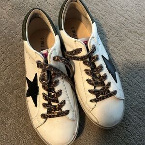 Golden Goose High star Sneakers.